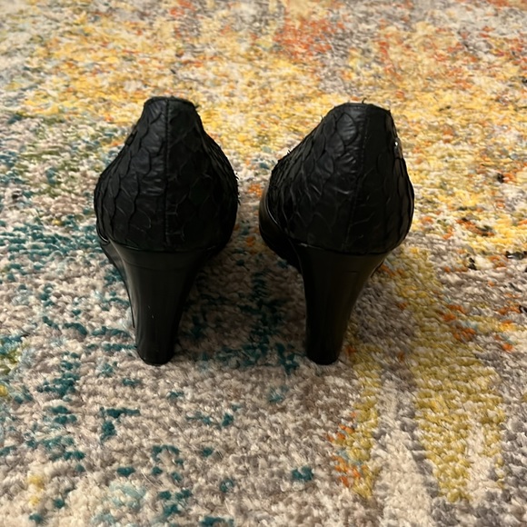 Calvin Klein snake skin wedges - Picture 3 of 4